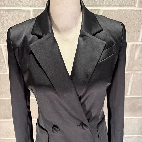 Milly satin blazer dress. - Picture 4 of 13